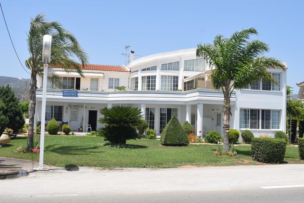 Miloi Rooms And Apartments Exterior foto